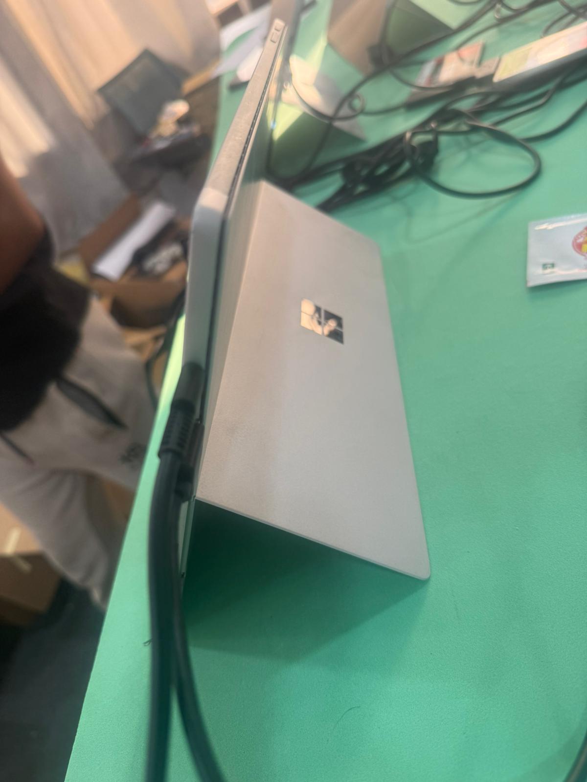 Microsoft Surface Pro 7 – 12.3