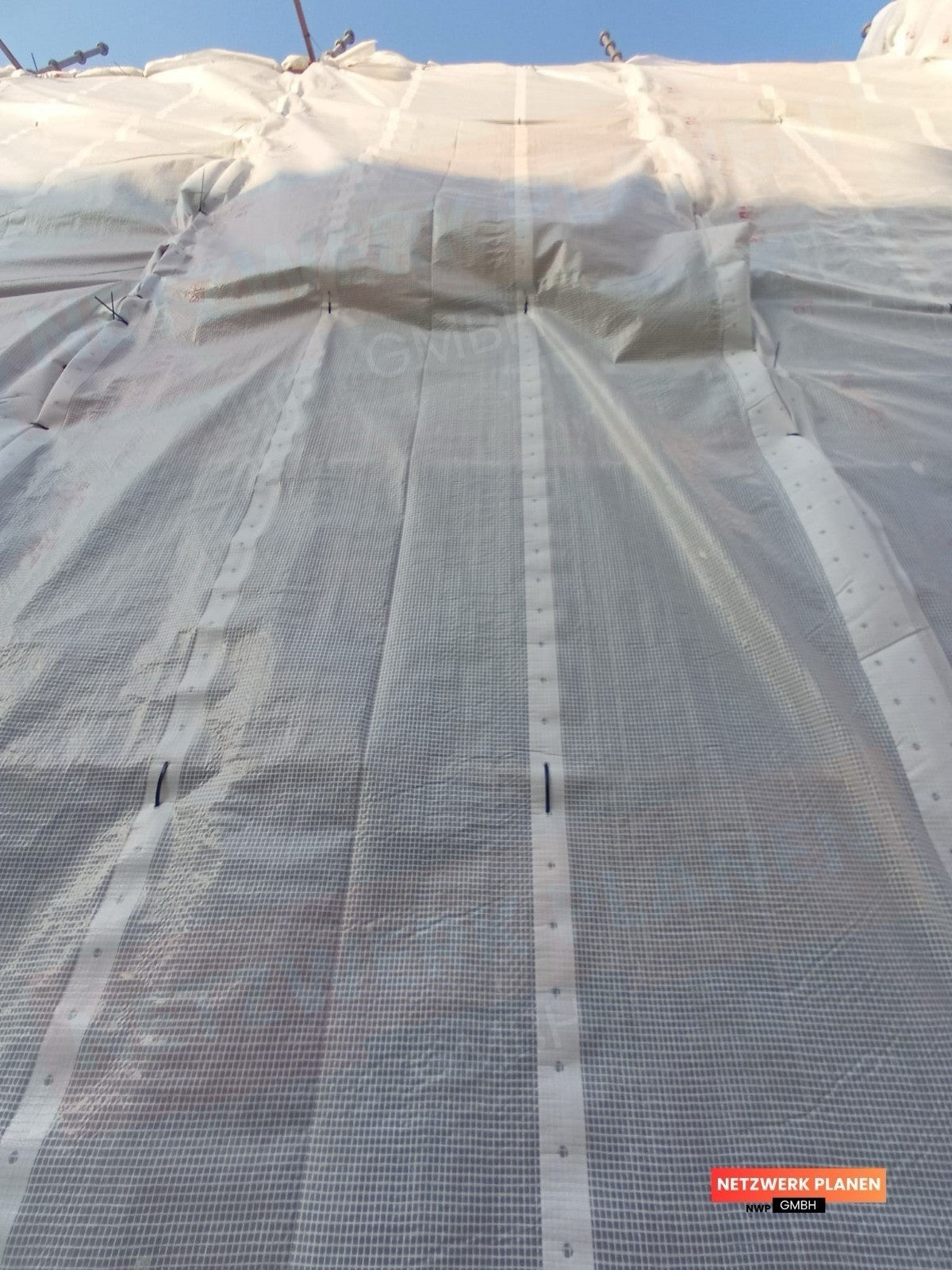 Gerüstgitterplane 2,70x5m Gerüstplane Gewebeplane Abdeckplane